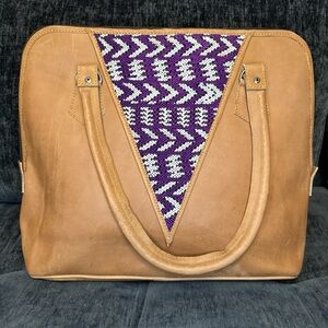 Genuine leather should bag with traditional Guatemalan purple and white accent